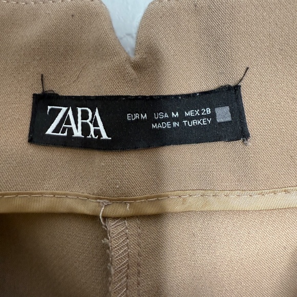 Zara Tan straight leg pants with pleating at top Size Medium -cp - Picture 7 of 7